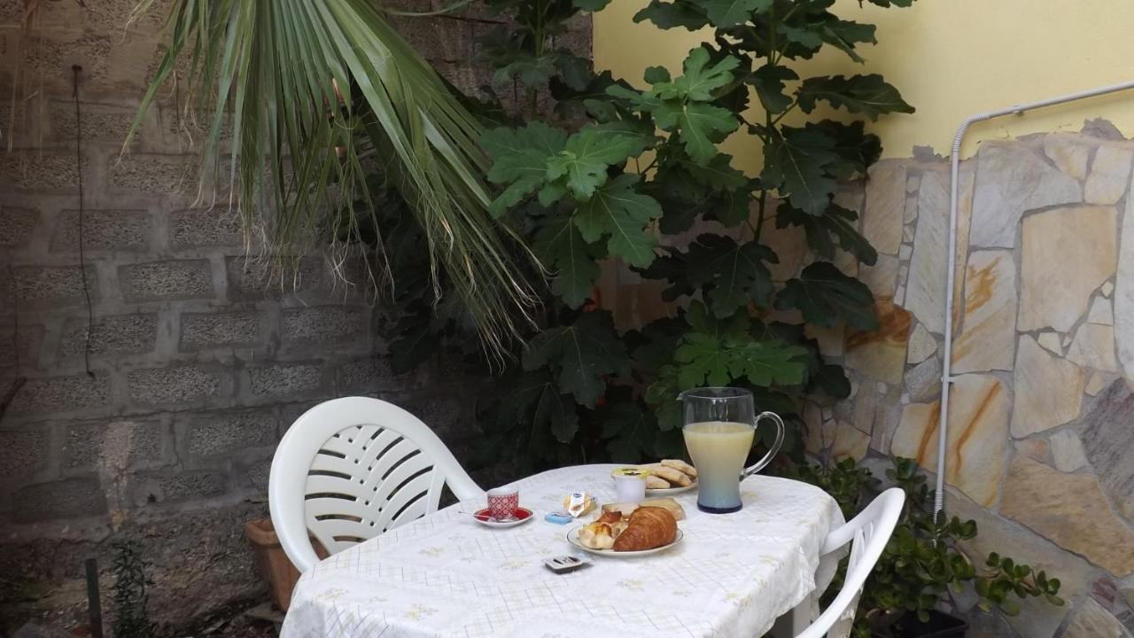 B & B Il Mirto 2 SantʼAntìoco 외부 사진